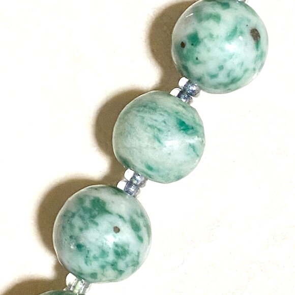 Green White Dyed Agate Necklace, Large Matte Gemstone Beaded Necklace 18" - Picture 7 of 11